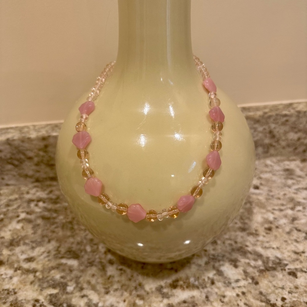 Vintage Beaded Necklace 15 inches
